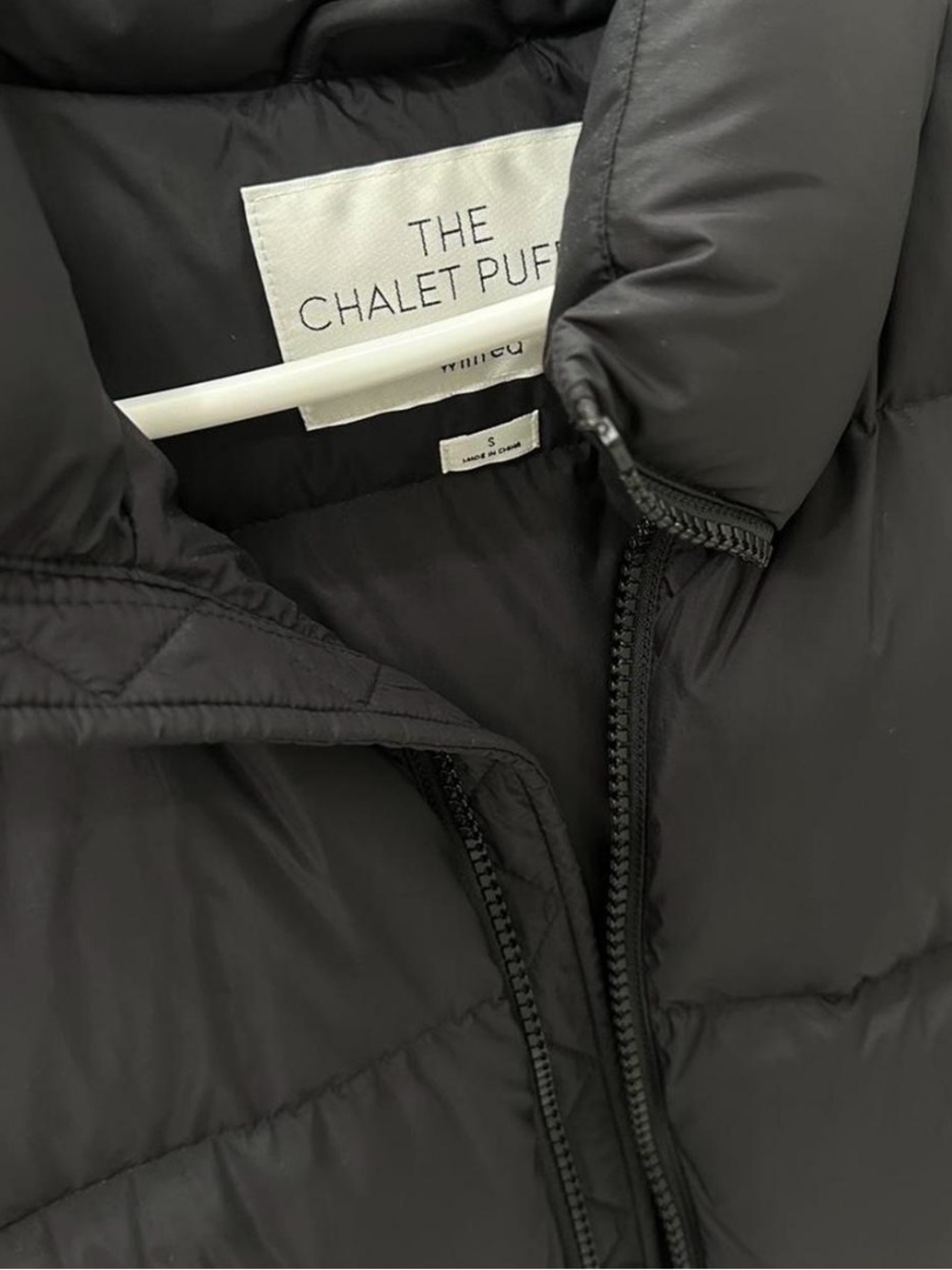 Aritzia chalet puffer vest - Picture 3 of 3